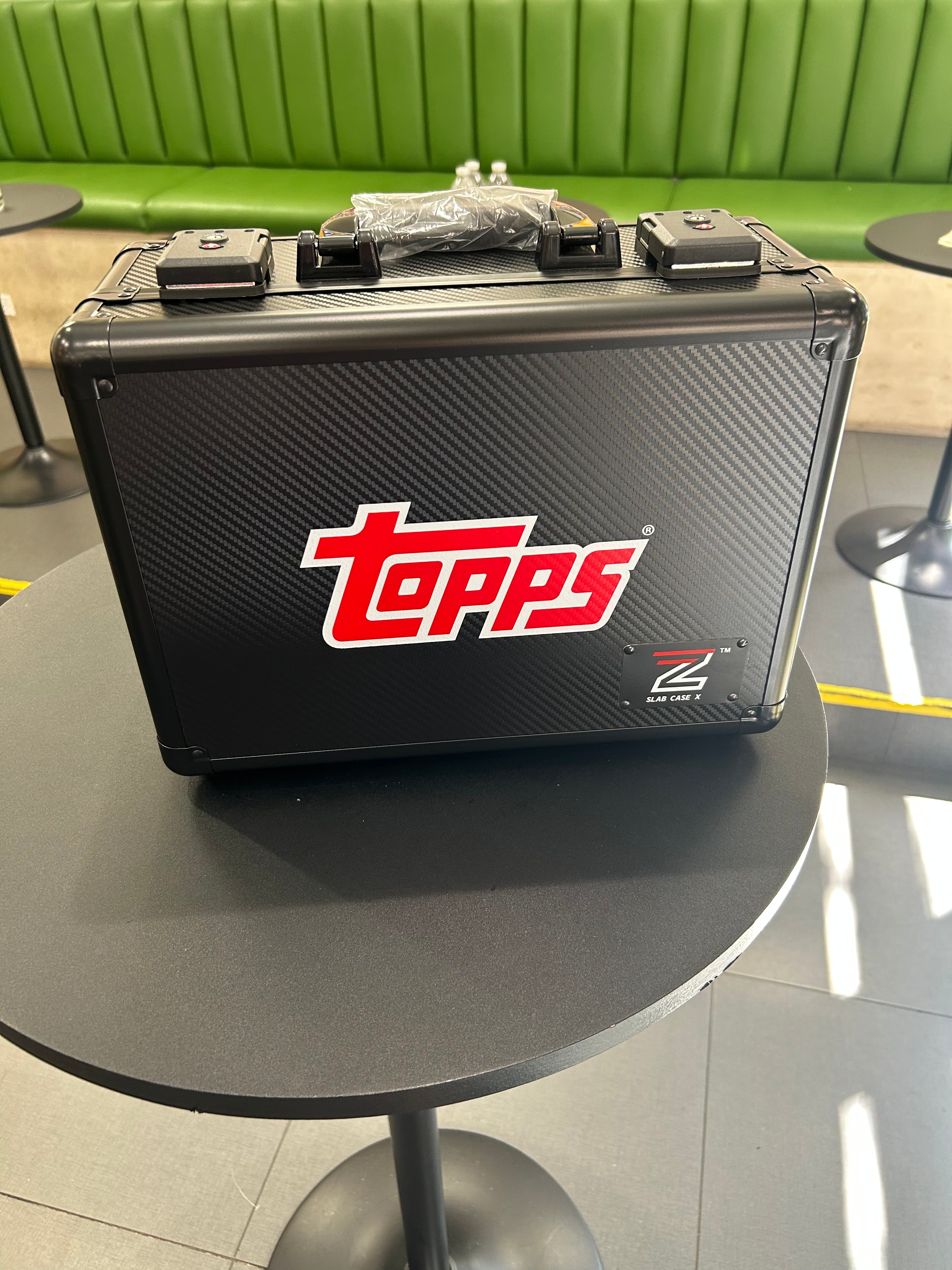 Topps x Zion Slab Case X